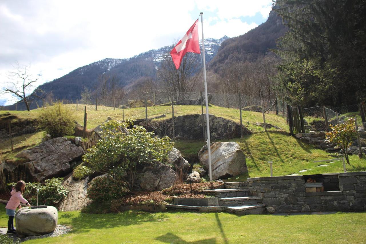 Myverzasca Resort Casa Rossa Brione  ภายนอก รูปภาพ