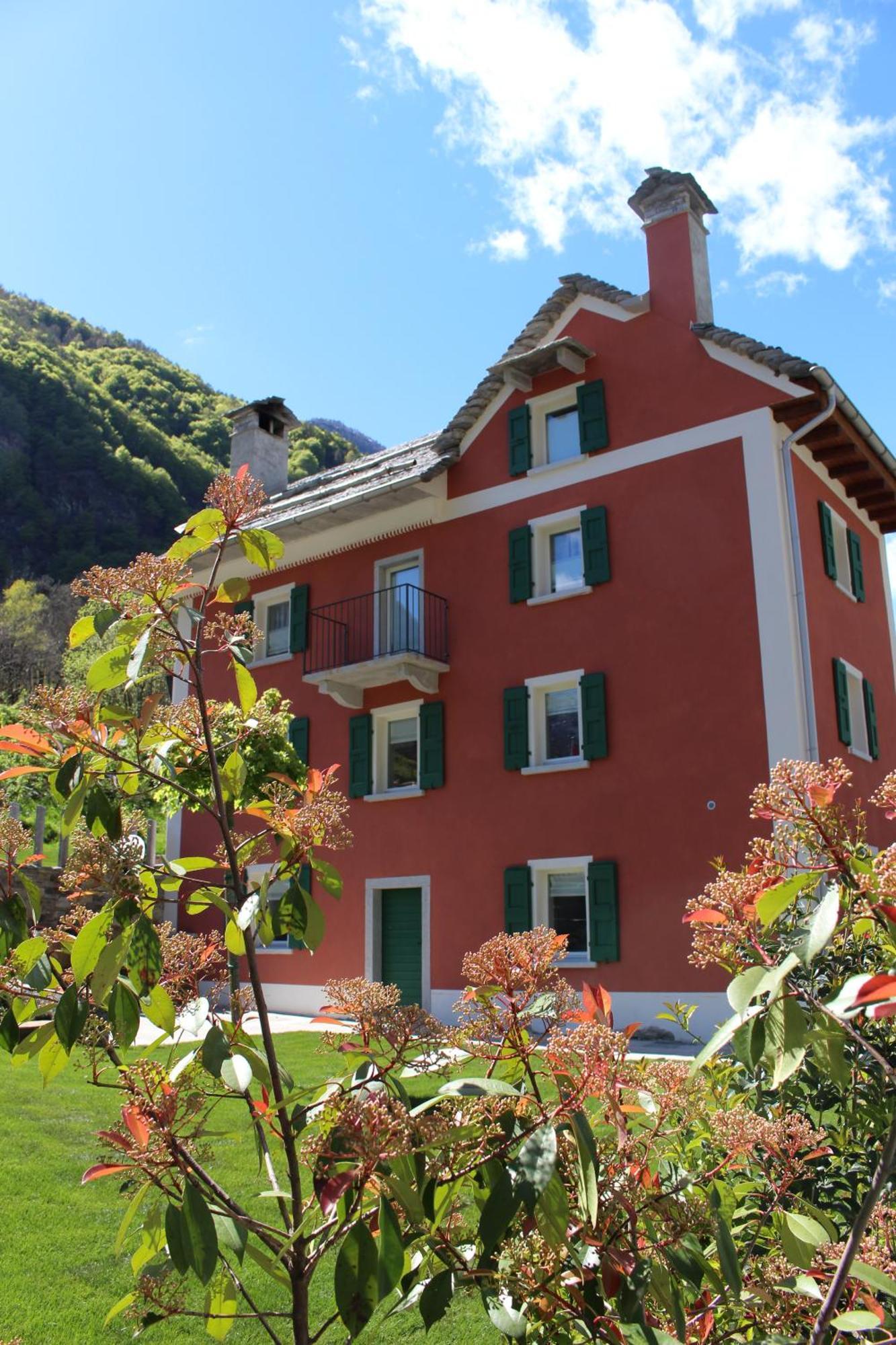 Myverzasca Resort Casa Rossa Brione  ภายนอก รูปภาพ