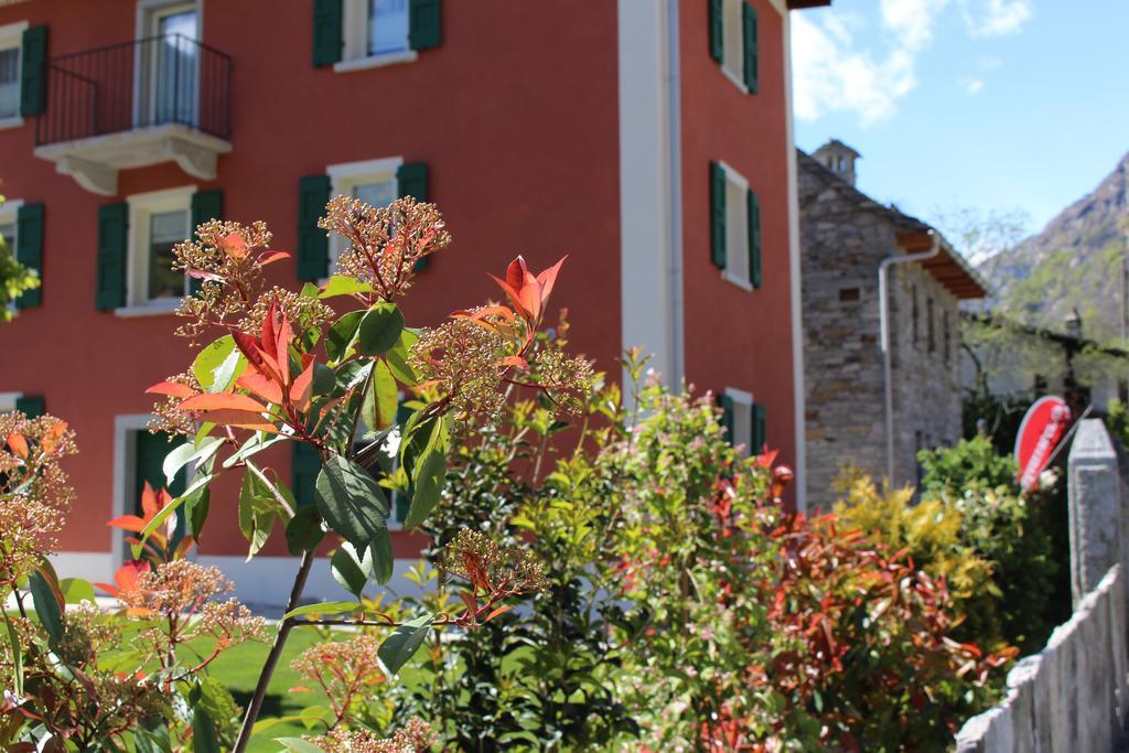Myverzasca Resort Casa Rossa Brione  ภายนอก รูปภาพ