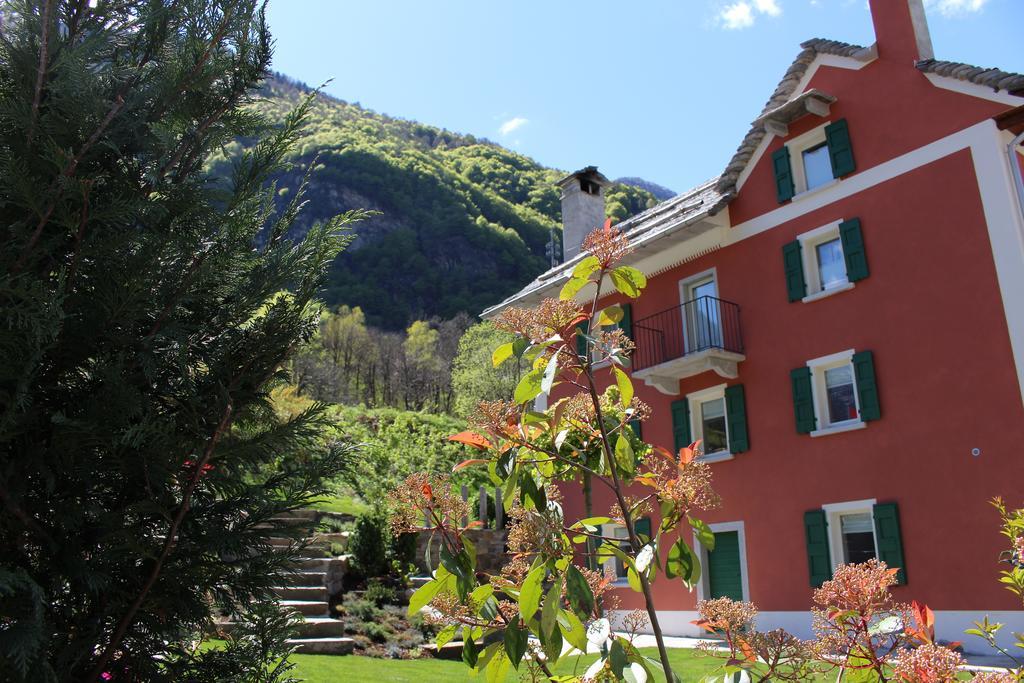 Myverzasca Resort Casa Rossa Brione  ภายนอก รูปภาพ