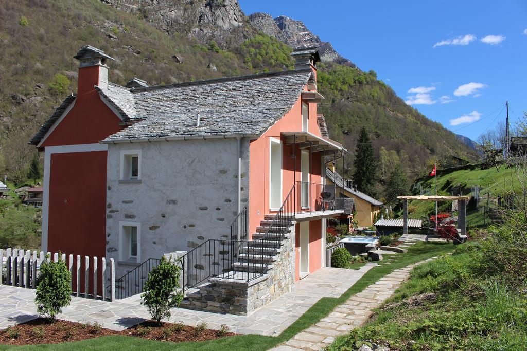 Myverzasca Resort Casa Rossa Brione  ภายนอก รูปภาพ