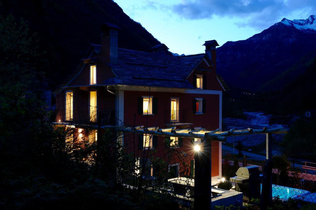 Myverzasca Resort Casa Rossa Brione  ภายนอก รูปภาพ