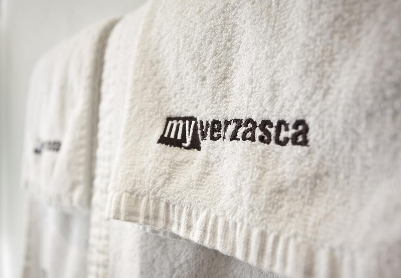 Myverzasca Resort Casa Rossa Brione  ภายนอก รูปภาพ